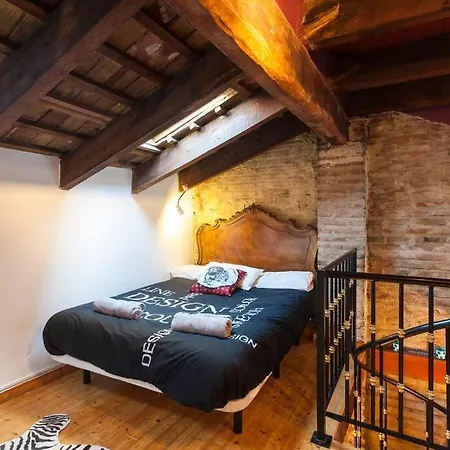 Attic Duplex Ruzafa Valensiya