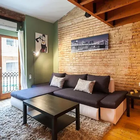 Attic Duplex Ruzafa Daire *